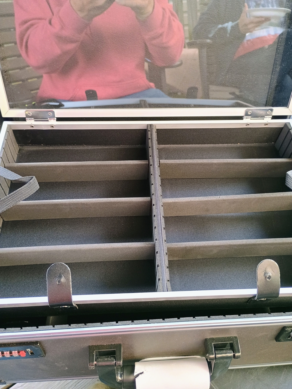 Barber/Stylist Case with Combination Locks - Picture 9 of 9